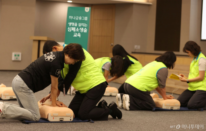 병원 밖 심정지, 3건 중 1건은 일반인이 CPR 시행…생존율 2.7배 ↑
