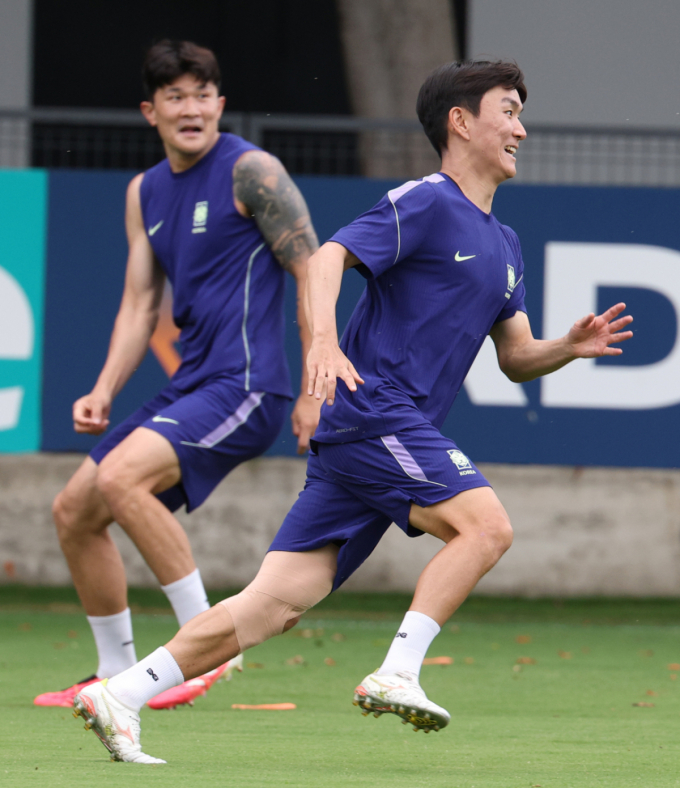 [포토] 황인범, 김민재도 놀란 폭풍질주