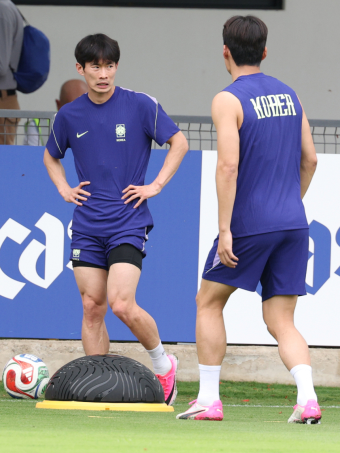 '이태석 OUT→김문환 IN' 홍명보호, 멕시코전 깜짝 카드... '0분 출전' 옌스 2경기 연속 '벤치 대기' [현장 라인업 분석]