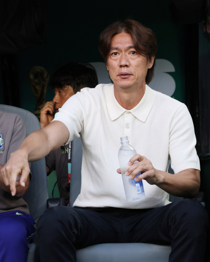 '멕시코전 통한의 석패' 홍명보 감독 "고개 숙일 필요 없다... 주도권은 한국이 잡았어" [월드컵 현장]