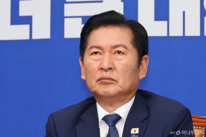'보완수사권 폐지' 또 꺼낸 정청래..."미련 못버린 검찰, 꿈깨라"
