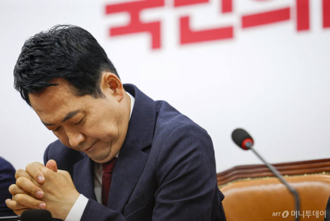 장동혁 사퇴 '내년 2월'?…버티는 시간표에 깔린 당권 셈법