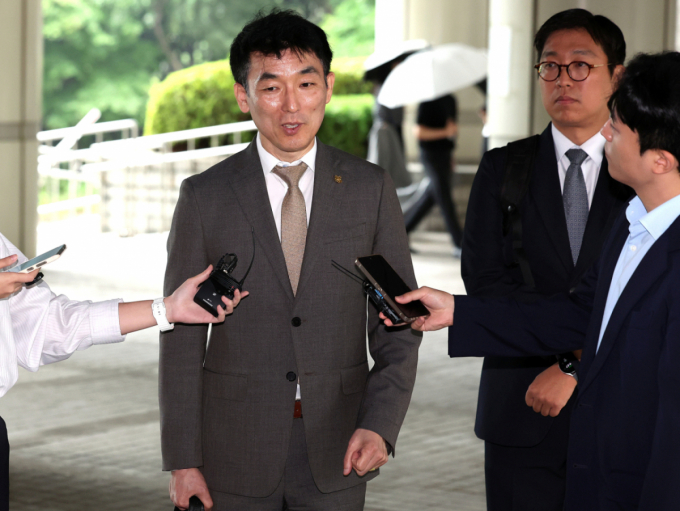 [단독]이하상·고영일, 김용현 변호인단 사임…분위기 쇄신 나서나