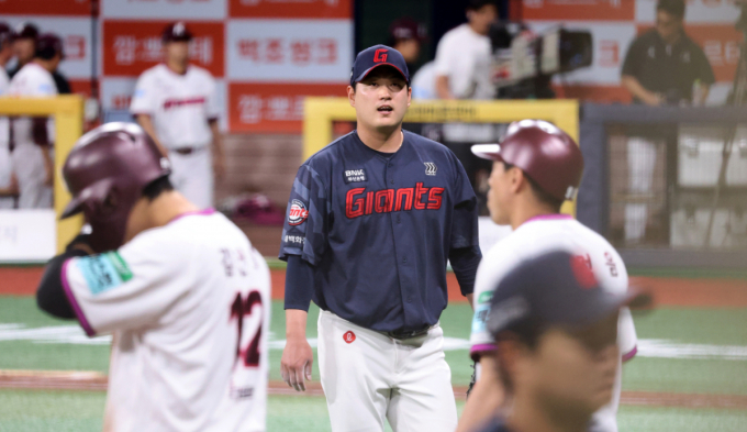 [포토]'6말 위기 버텼다!' 나균안