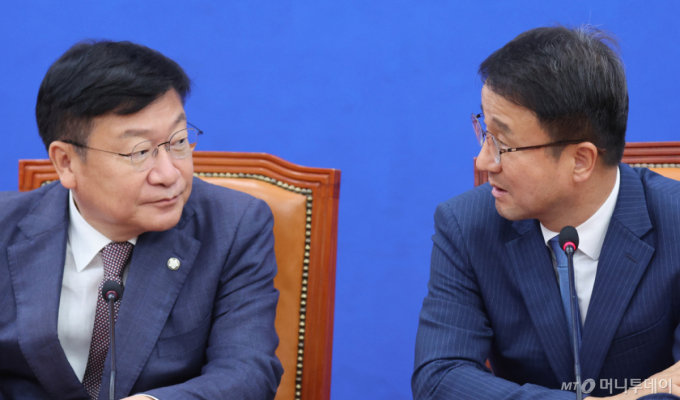 '18대 0' 정치적 모험 감행? 법사위 두고 여야대치에 멀어지는 원구성
