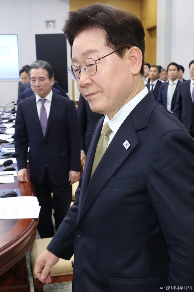 李 "보유세 낮다" 金 "연말 고비"…청와대, 보유세 인상으로 '가닥'