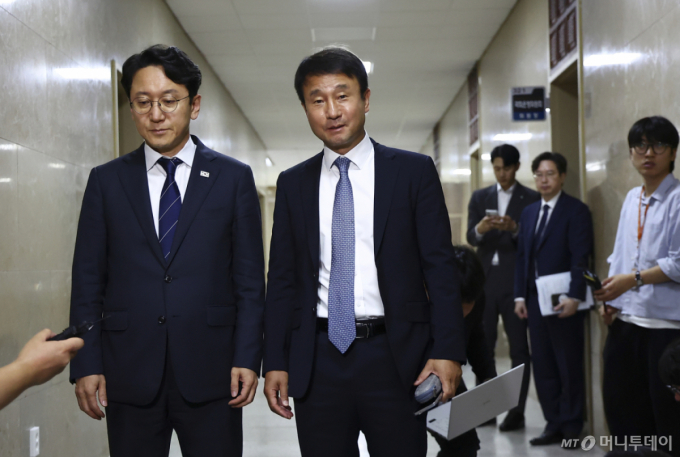 "24일 마지노선"이라는데...법사위원장 포기 못하는 여야