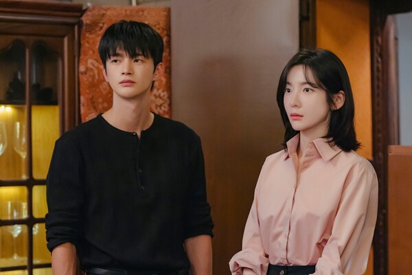 서인국·박지현 '내일도 출근!', 오늘 첫방…♥으로 월요병 날린다