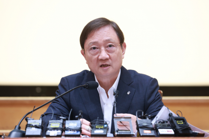 이찬진 "지배구조 개선안 KB금융 숏리스트 전 발표..'3연임' 이번에 마무리 한다"
