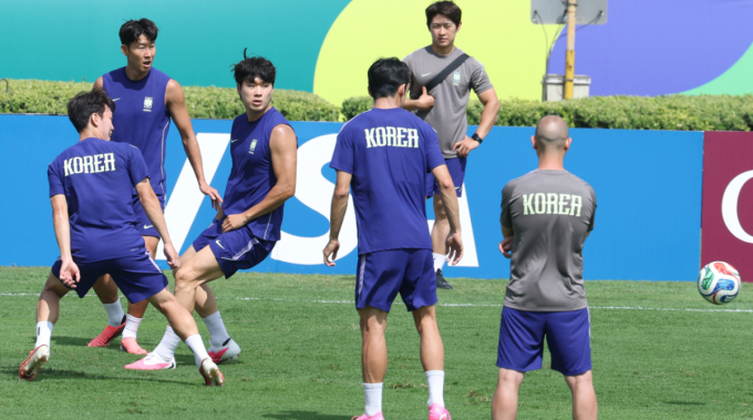 [포토] 손흥민 '킬패스 굿잡'