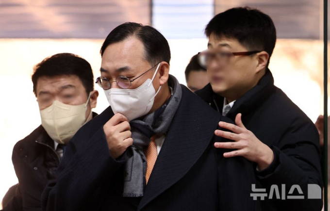 '백현동 수사 무마 청탁' 총경 출신 변호사, 대법서 징역형 집유 확정