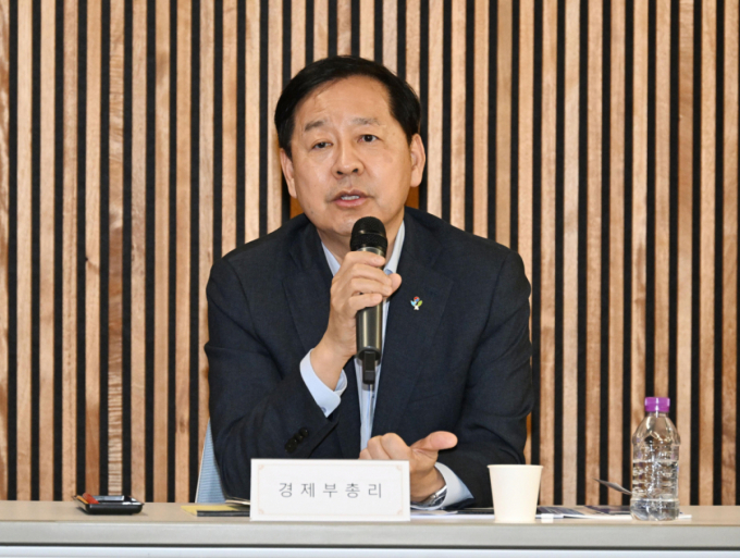 구윤철 "재정·세제·금융 등 가용수단 총동원해 물가안정 총력"