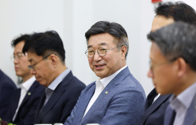 윤호중 장관, 부산 어선 전복 사고 긴급지시…"2차 사고도 막아야"