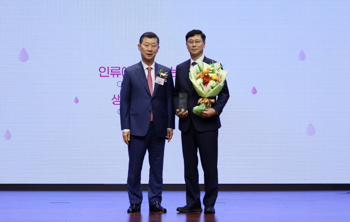 한미그룹, 46년 이어온 '사랑의 헌혈'…적십자사 표창 수상