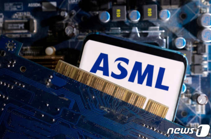 반도체 장비 수출 막혀있는데…ASML 대표 7월 방중설
