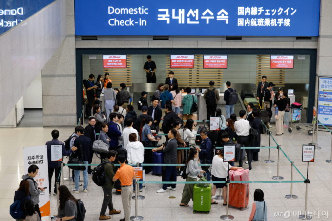 김포 안 거쳐도 제주 간다…인천~제주 하늘길 10월까지 연장