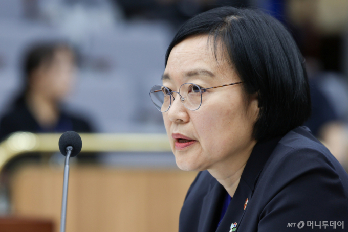 총리 청문회서도 '월드컵 졸전' 화제..."한성숙 아닌 홍명보 청문회를"