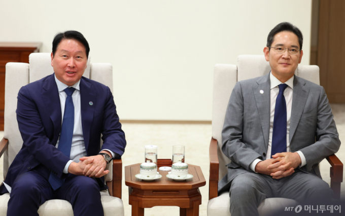 판 커지는 29일 靑 '1000조 프로젝트 보고회'…이재용·최태원도 '참석'