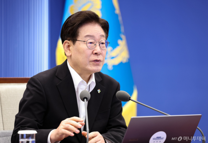 "균형 발전은 생존 전략"…靑, 호남 투자 논란 정면돌파