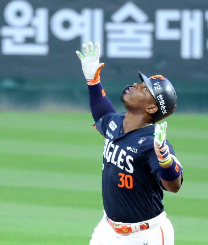[한번에쓱]일요일 밤야구는 길면 안되지! '3-3 동점을 다시 뒤집는 9회초 2사 2,3루 스리런' 페라자