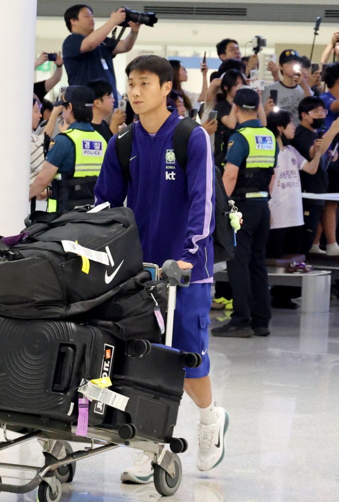 [포토]'아쉬운 귀국길' 백승호