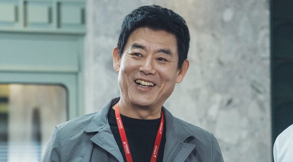 '유부녀 킬러' 성동일, 착한 호구 or 냉철 킬러