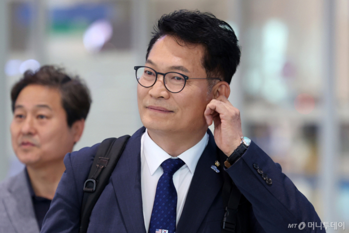 송영길, 정청래 직격 "보완수사권으로 대통령과 싸우는 것 옳지 않다"