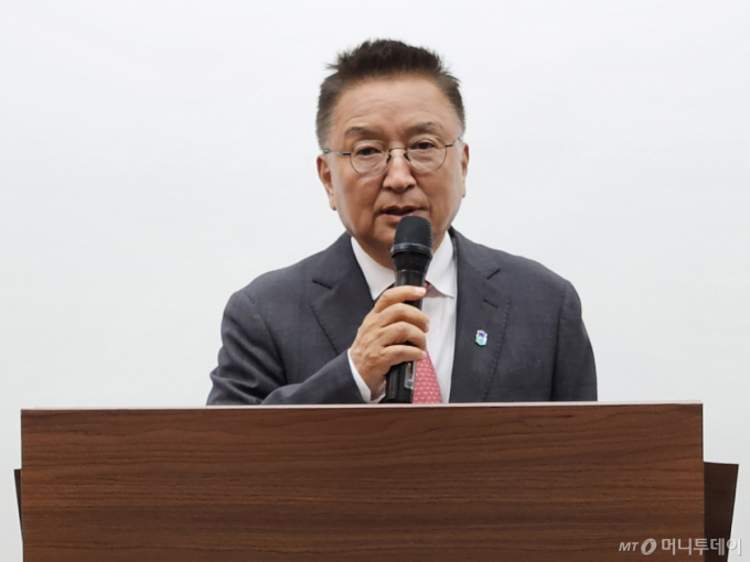 공수처, '돈거래 의혹' 김영환 충북지사 사무실 압수수색