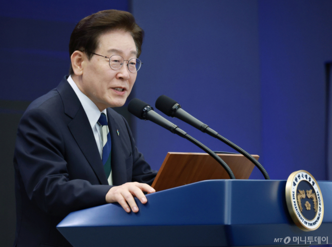 李대통령, 서남권 산업·해상풍력 시찰…첨단산업·에너지 기반 점검