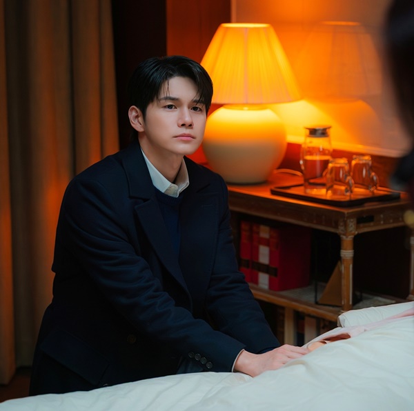 '오싹한 연애' 옹성우, 첫 빌런 도전..."서늘함 보여드리고 싶어"