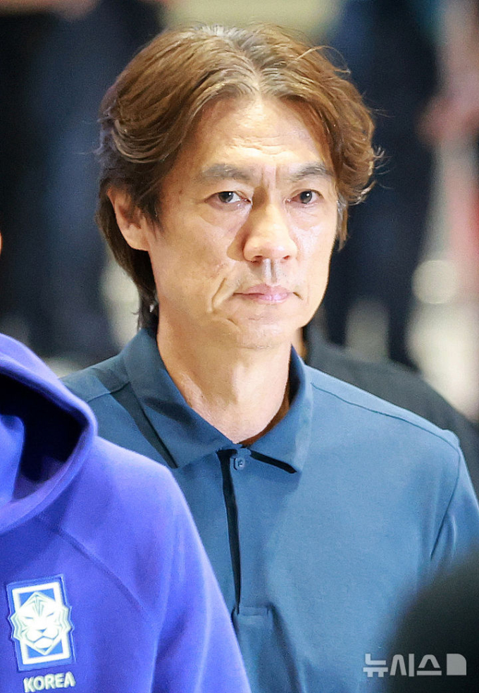 "홍명보는 축구계 원균" 일타강사 황현필, 작심 비판... "무능한데 인맥으로 자리 꿰차" 축협에도 일침