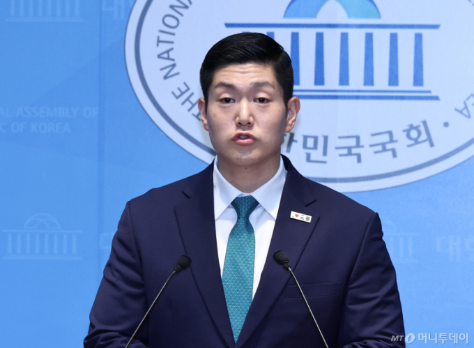 김재섭, '배재고 논란'에 "면죄부 줄 수 없지만…비판 무게 비정상적"