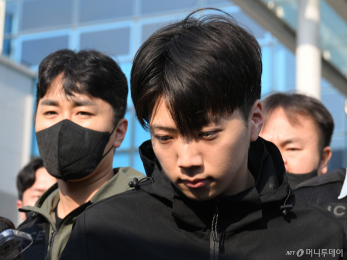 '여고생 살해' 장윤기 리얼돌, 경찰 아빠가 없앴다...감찰 실시