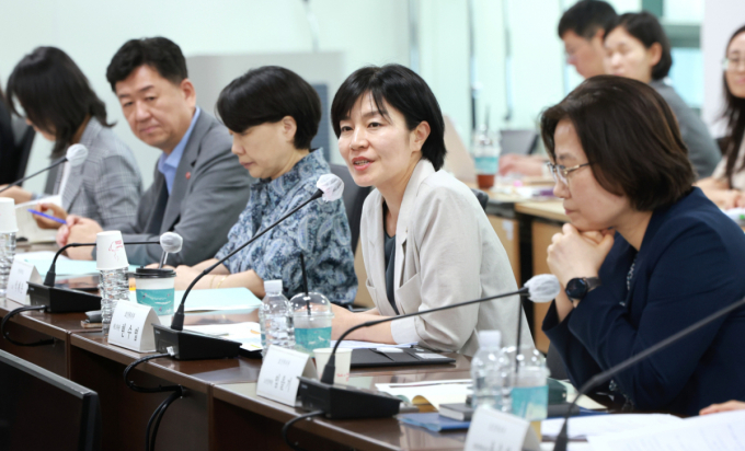섬 가는 요양보호사, 교통비 지원 2.2배 '인상'...일 1만5000원