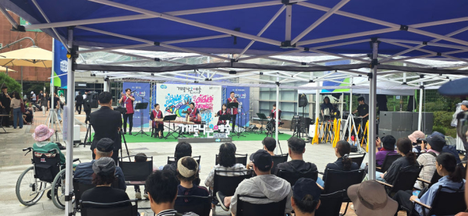 경기도 거리 곳곳이 무대로…'거리로 나온 예술' 개막
