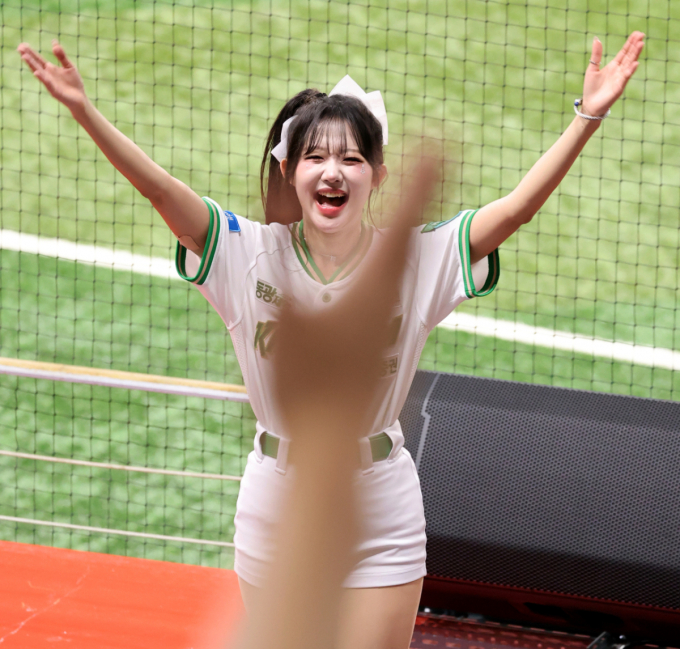 [포토]'괜히 고척돔 미소천사?'