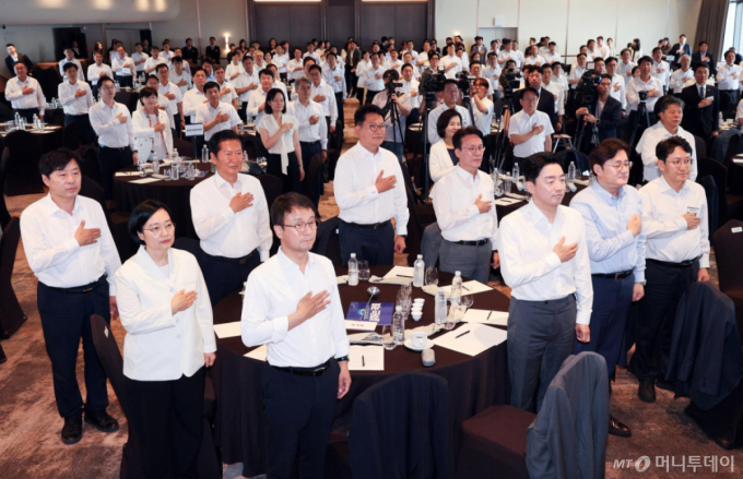 한병도 "국힘 7개 상임위 협조해야"…한성숙 "입법 속도 가장 중요"