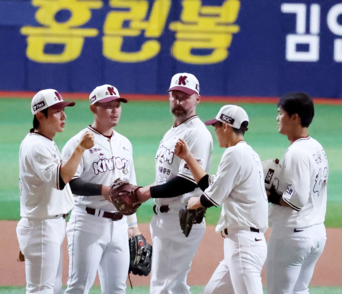 [포토]'영웅의 일원으로 새출발' 데이비슨