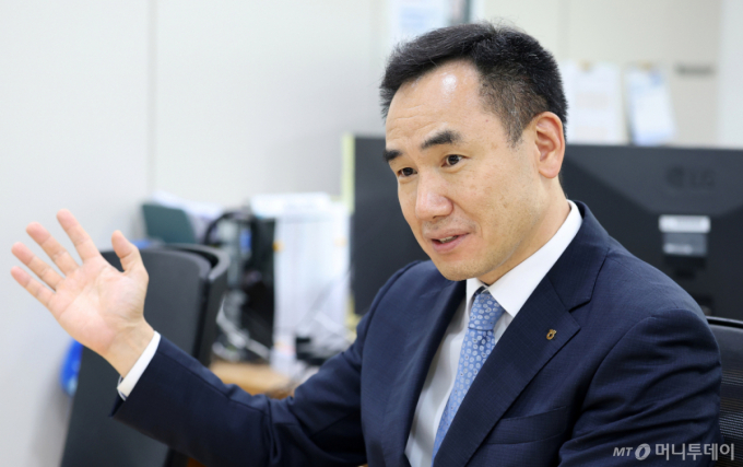 수익률 800% 펀드매니저 "올해는 삼전닉스, 내년에는 이것 뜬다"