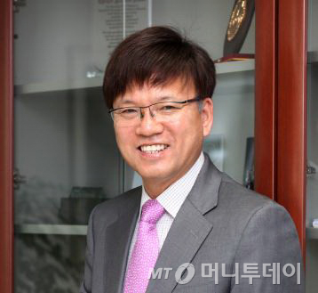 '5·18 성역' 발언 논란 이병태 부위원장 사퇴..靑 즉각 "수용"
