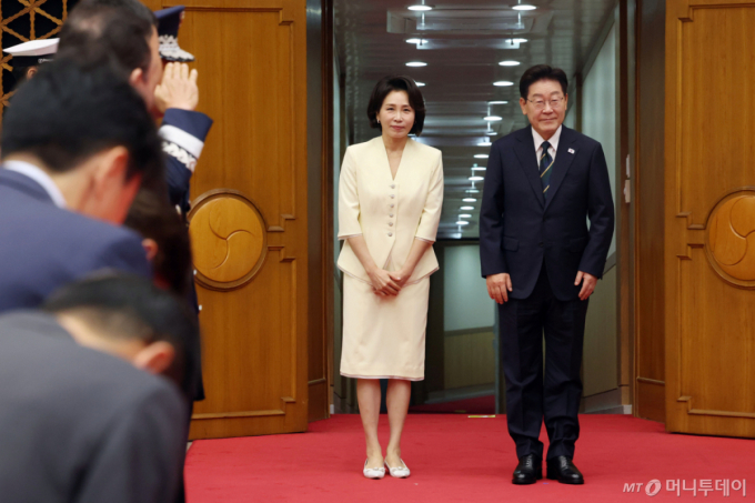 캐나다 잠수함 고배 'K-방산'…"'MOU·협정' 나토 심장 노려야"