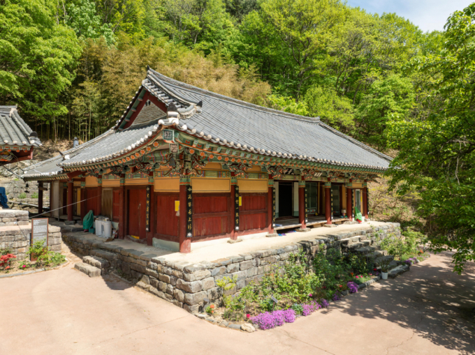 조선 불교의 숨결 담은 건물 10곳, 보물 됐다…'예술적 가치 뚜렷'