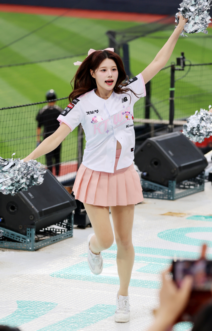 [포토] '전반기 마지막 3연전은 싹쓸이로' 이예빈