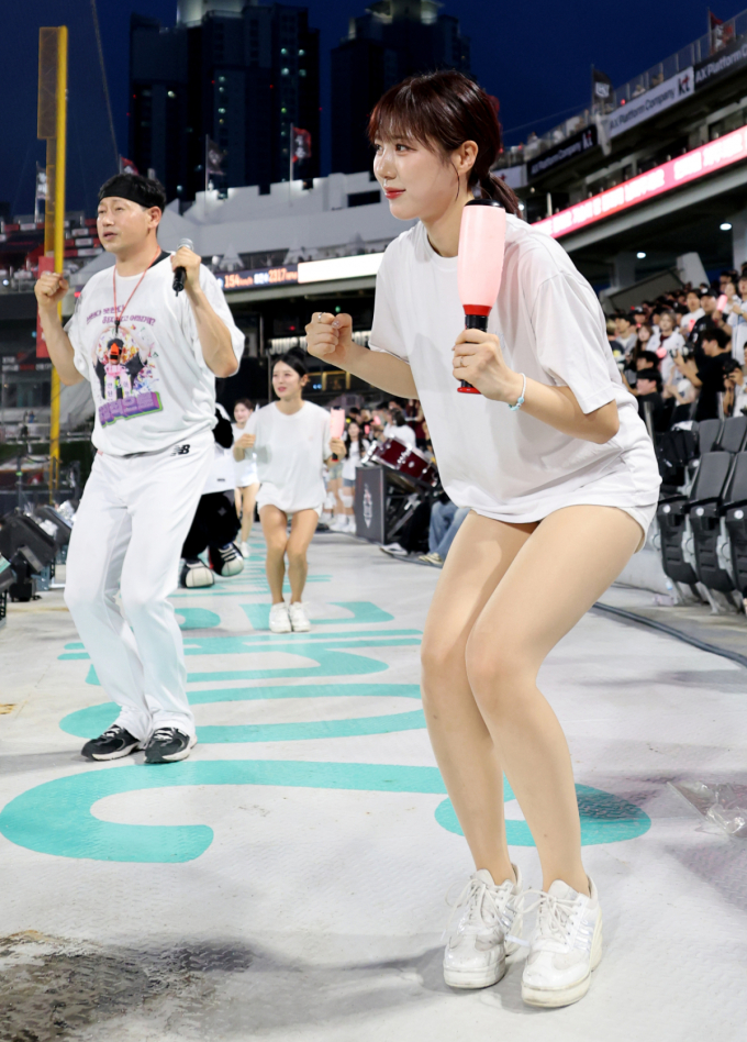 [포토] '안타 쳐줄거지?' 이금주