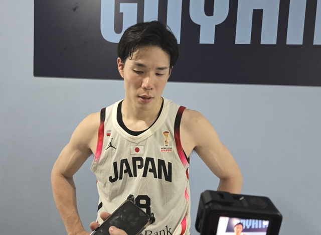 "이현중, NBA 갈 수 있다" 日대표, 한일전 끝난 뒤에도 또 응원... '전 동료' 바바의 뜨거운 진심