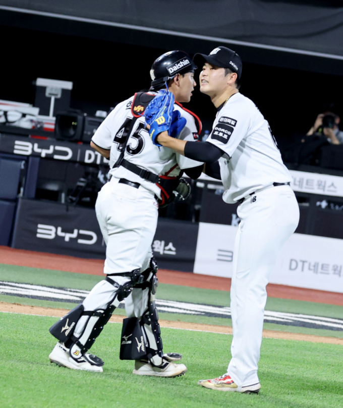 '4점차 박영현 등판 초강수' 3위 굳히는 KT, 키움 7-3 제압→3연승 질주! 키움 4연패 늪 [수원 현장리뷰]
