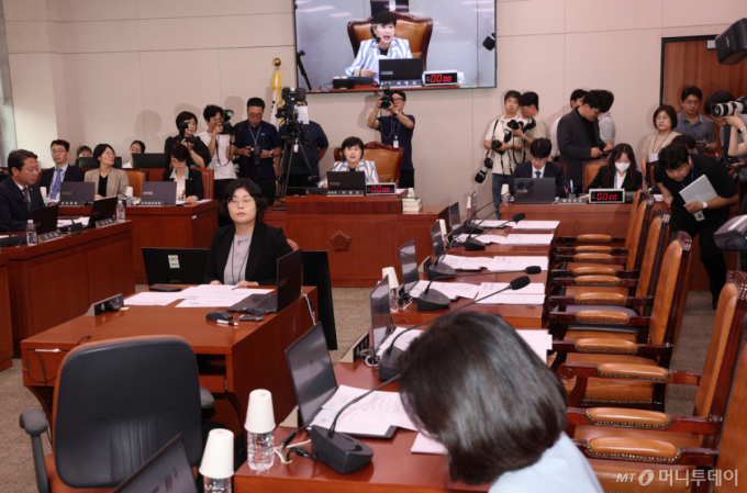 '檢 보완수사권 폐지' 법사위 소위 회부..."빠르게 논의 할 것"