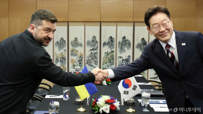 李대통령, 잇단 NATO 정상외교 '종횡무진'…젤렌스키와 첫 양자회담