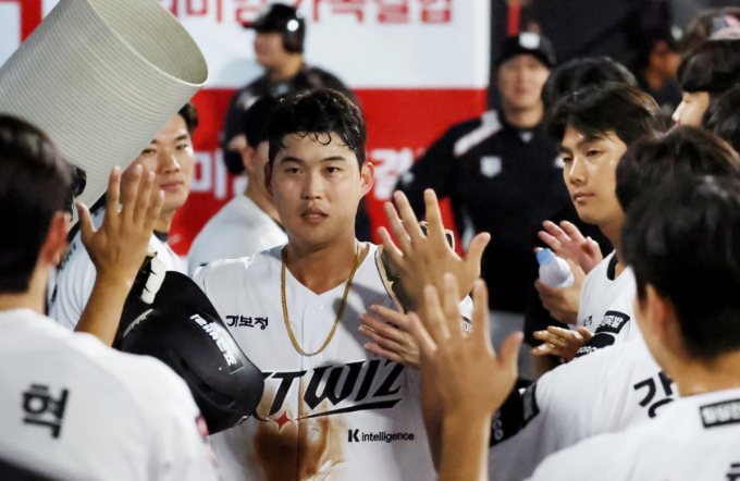 [포토] '1타점 2루타에 득점까지' 배정대