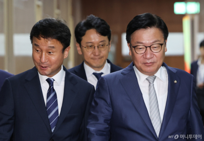 '법사위 쟁탈전' 여야 원 구성 파행에 민생입법 발 묶였다